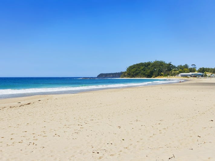 8 Mitchell Parade, Mollymook Beach, NSW 2539