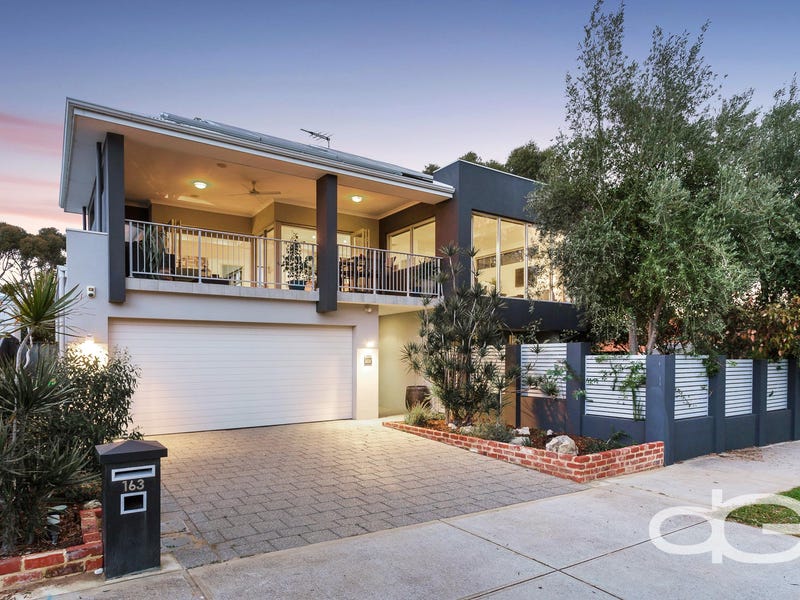 163 Stevens Street, White Gum Valley, WA 6162