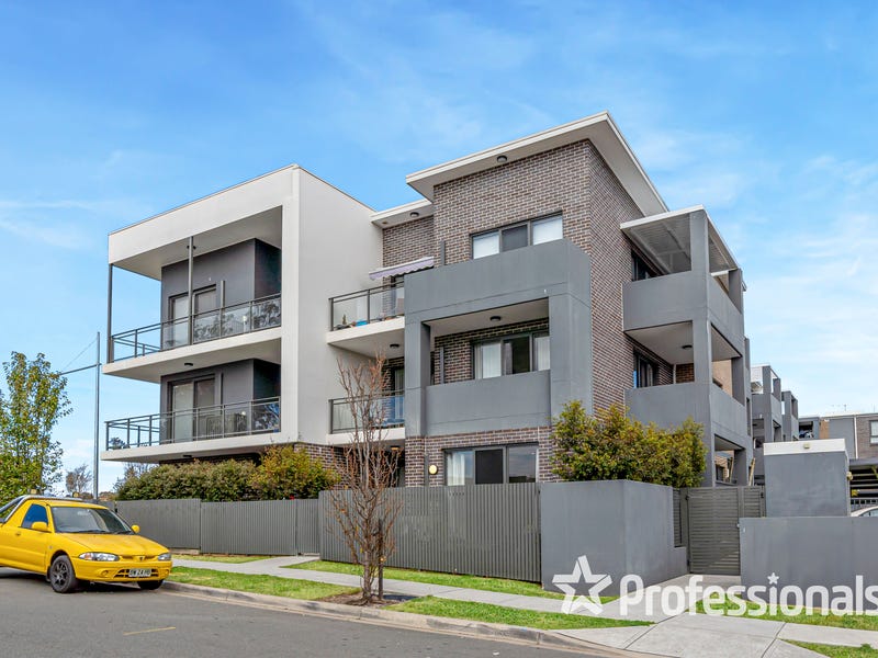 2/28 Satinwood Crescent, Bonnyrigg, NSW 2177 Property Details