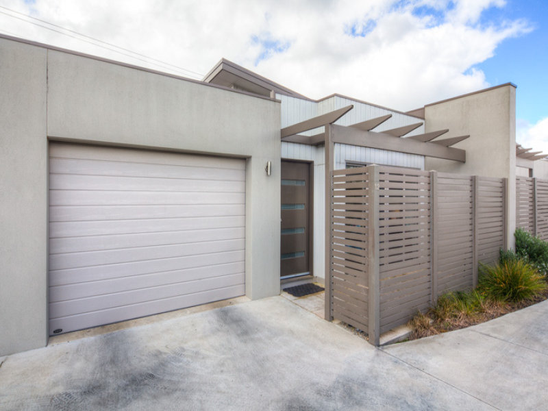 12 Latitude Court, Ballarat East, VIC 3350