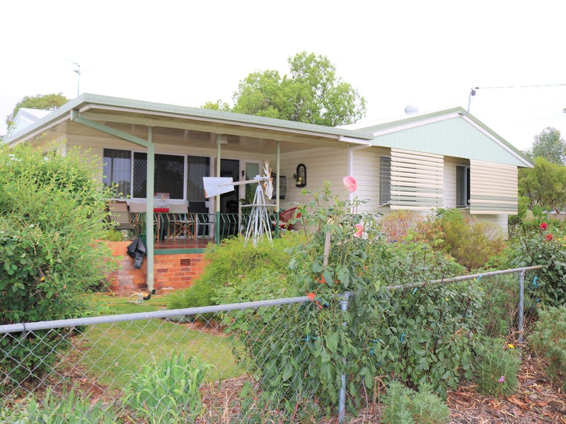 5 Aubigny Road, Oakey, Qld 4401 Property Details