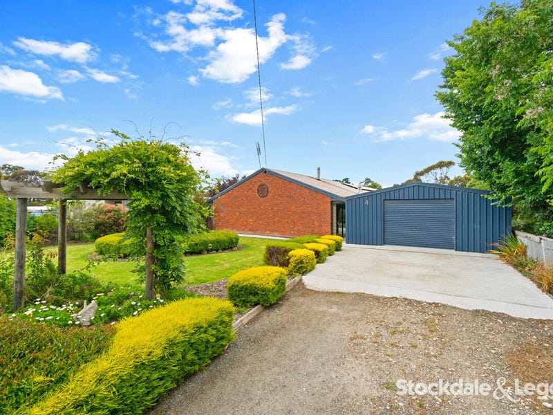 4 Campbell Street, Toongabbie, Vic 3856 Property Details