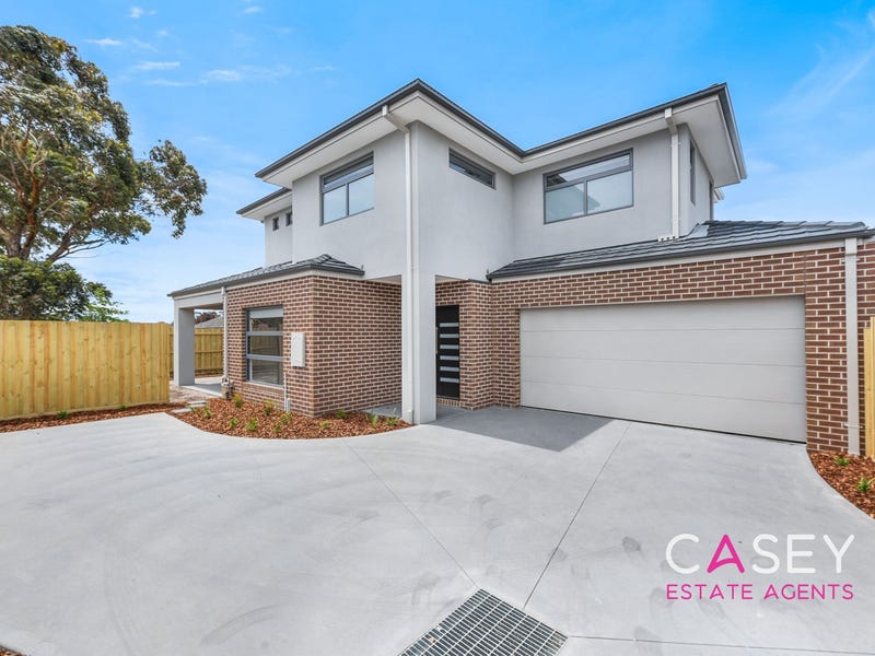 2/17 Bakewell Street, Cranbourne, VIC 3977