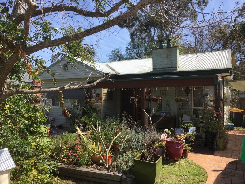 75 Waratah Ave, Charlestown, NSW 2290 Property Details