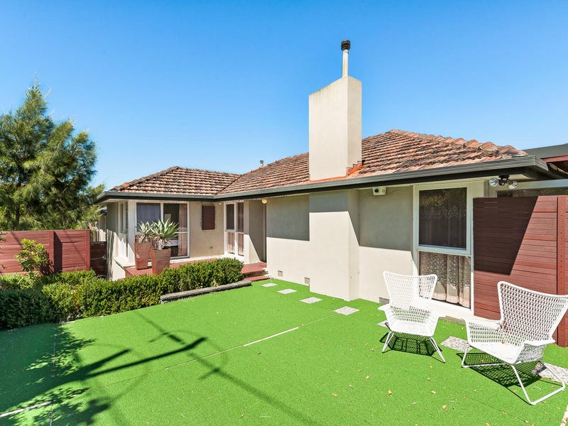 2 Larkspur Avenue, Doncaster, VIC 3108