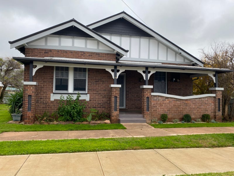 79 Parkes Street, Temora, NSW 2666