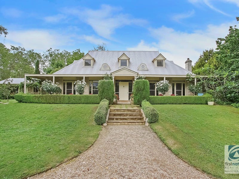 24 Dingle Road, Beechworth, Vic 3747 House for Sale