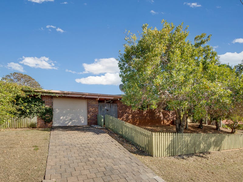 16 Intrepid Street, Clinton, Qld 4680 House for Sale