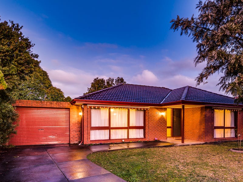 74 Scotsburn Way, Endeavour Hills, VIC 3802