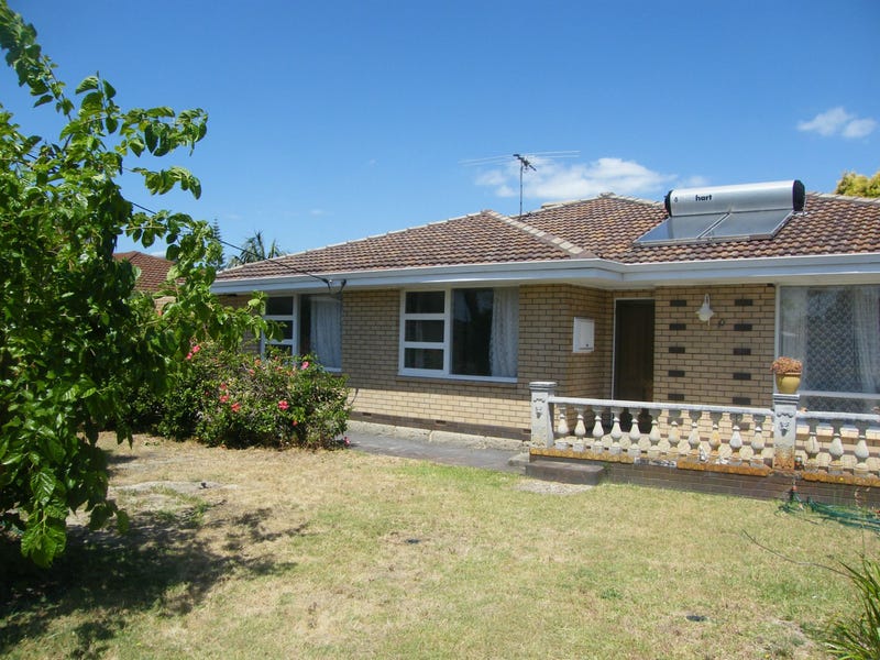 10 Lovegrove Way, Morley, WA 6062 Property Details