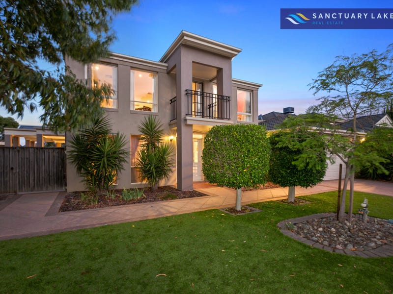 82 Lakeside Drive, Point Cook, VIC 3030