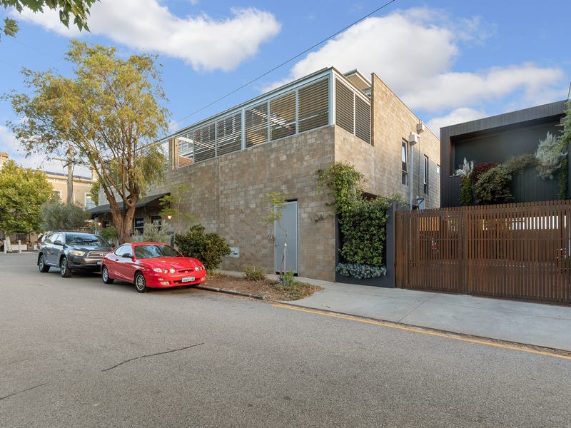 17 Rose Street, South Fremantle, WA 6162 17 Rose Street, South Fremantle, WA 6162