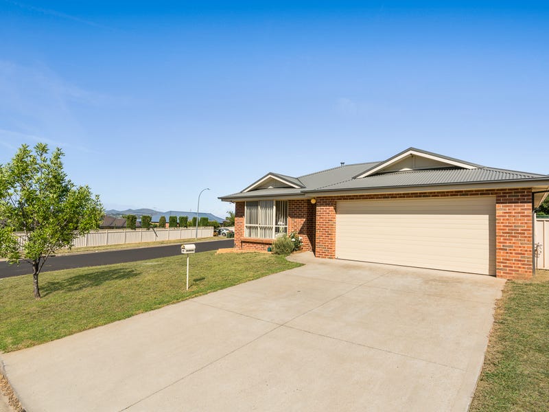 28 Roselawn Drive, Orange, NSW 2800