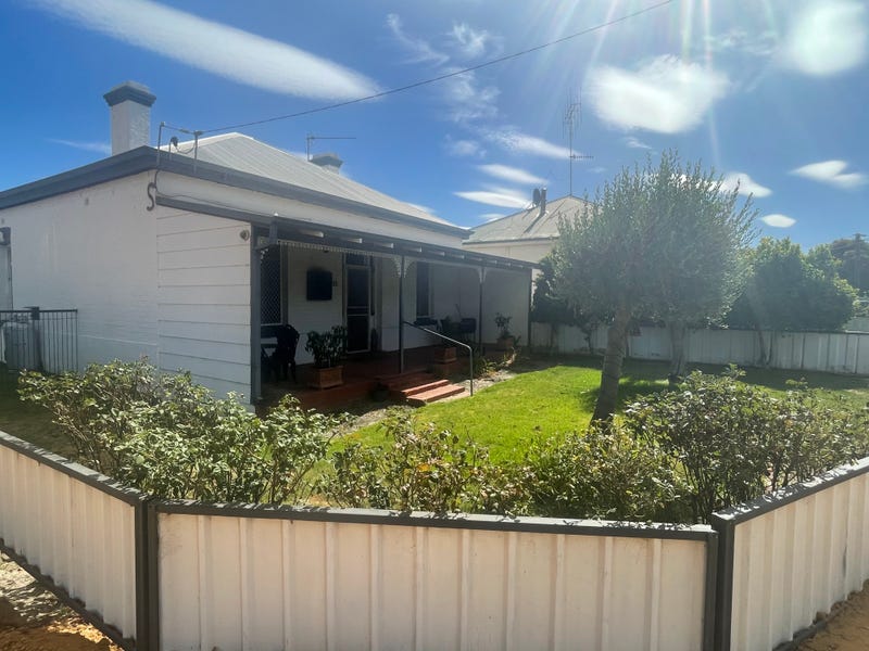 38 Britannia Street, Katanning, WA 6317 Property Details