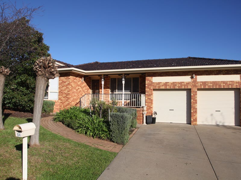 64 Brooklyn Drive, Bourkelands, NSW 2650