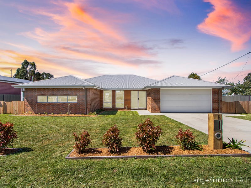 1 Dumaresq Street, Uralla, NSW 2358 Property Details