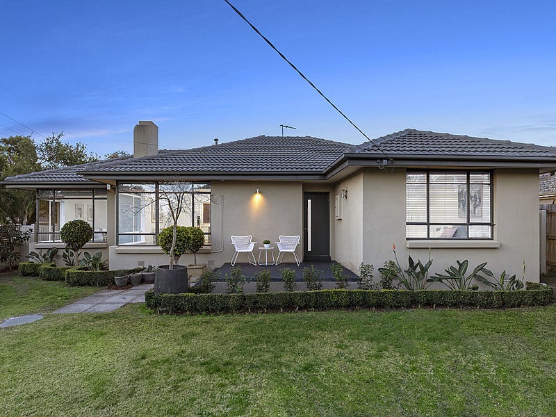 1 Fir Grove, Cheltenham, Vic 3192 Property Details