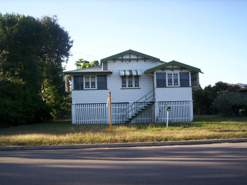 39 Gladstone Street, Pimlico, QLD 4812