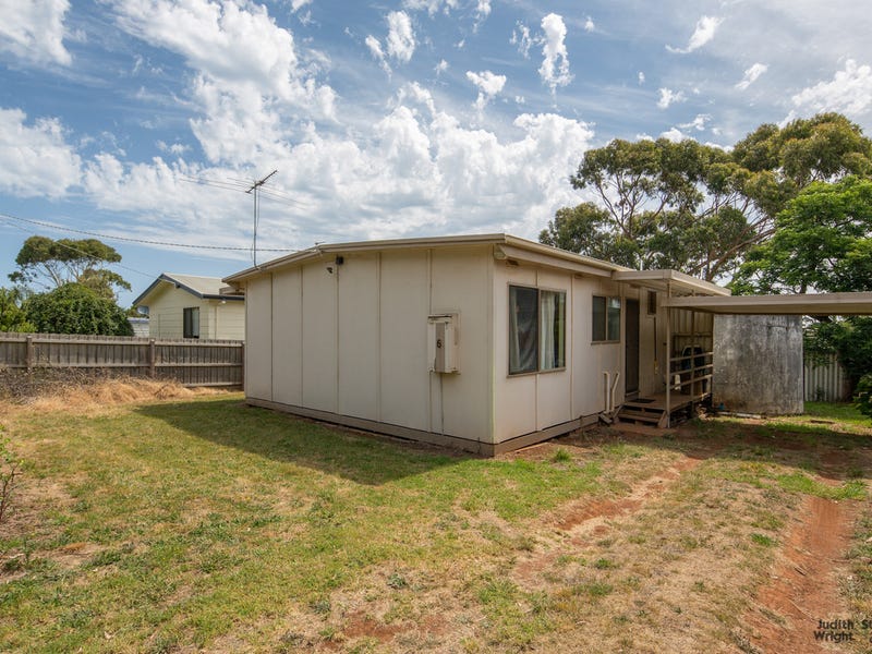 6 San Remo Cres, Sunset Strip, VIC 3922