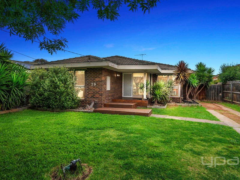 29 Gretel Grove, Melton, Vic 3337 Property Details