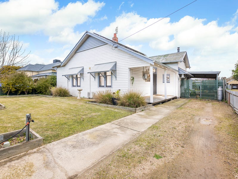 18 Hamilton Street, Murtoa, Vic 3390 Property Details