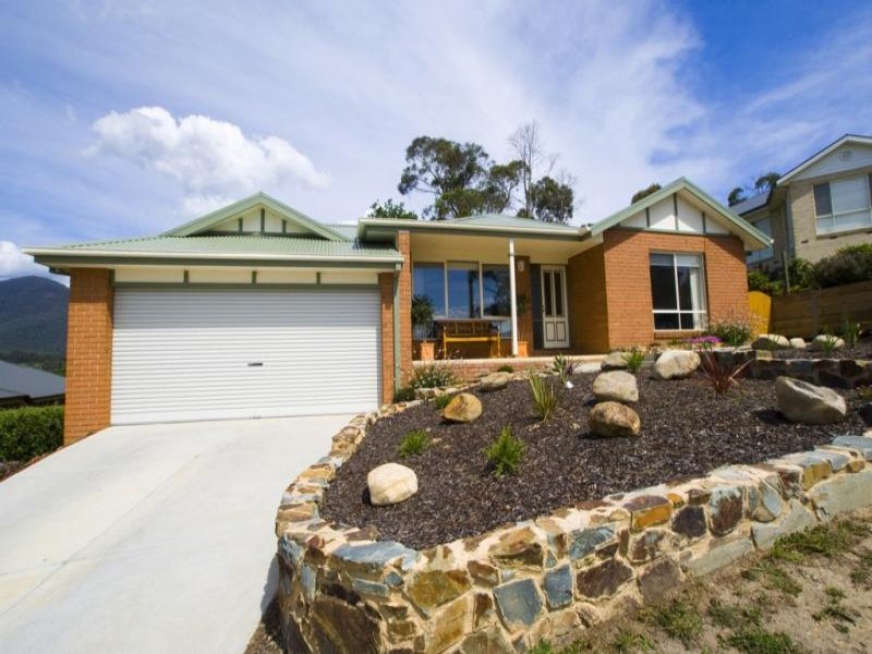 3 Spinebill Court, Healesville, VIC 3777