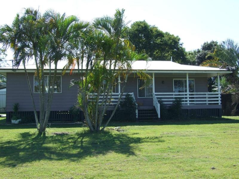 1 Railway Lane, Oakhurst, Qld 4650 Property Details