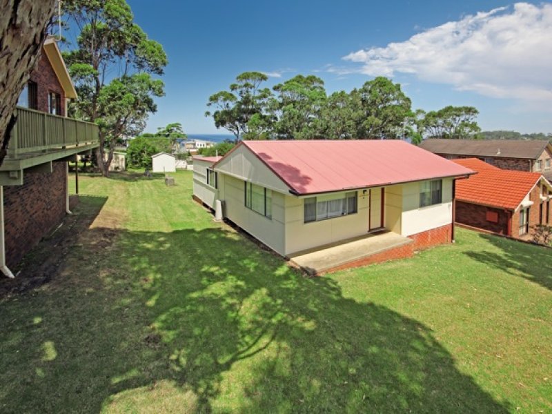 64 Lockhart Avenue, Mollymook Beach, NSW 2539