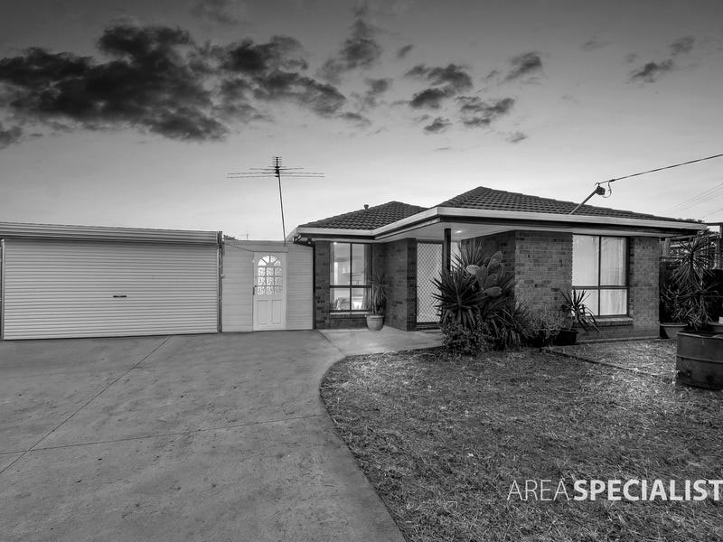4 Troups Road, Rockbank, VIC 3335