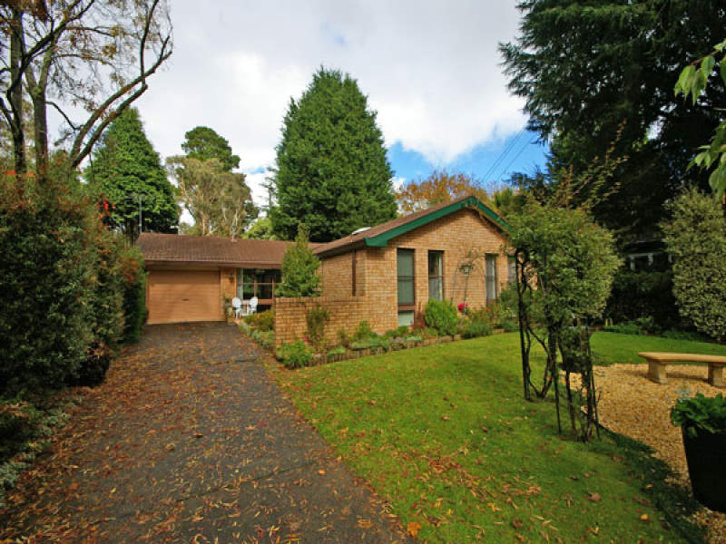 19 Brentwood Avenue, Blackheath, NSW 2785