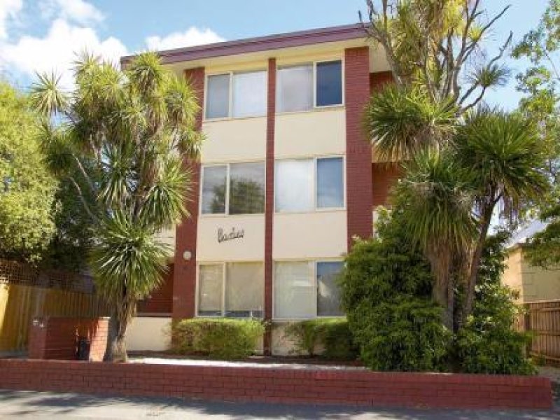 2/18 Airlie Avenue, Prahran, VIC 3181