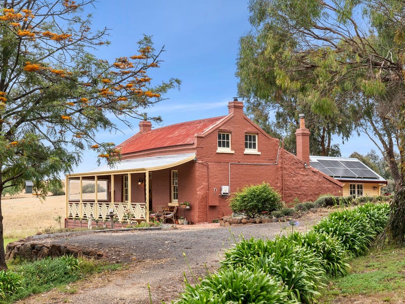 999 InverleighShelford Road, Shelford, Vic 3329 Property Details