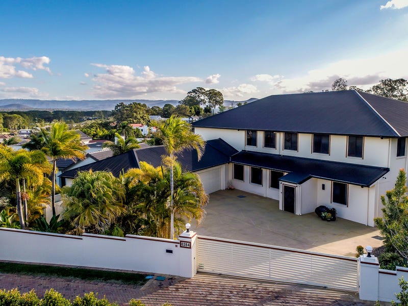 Houses for Sale in Sanctuary Cove, QLD 4212