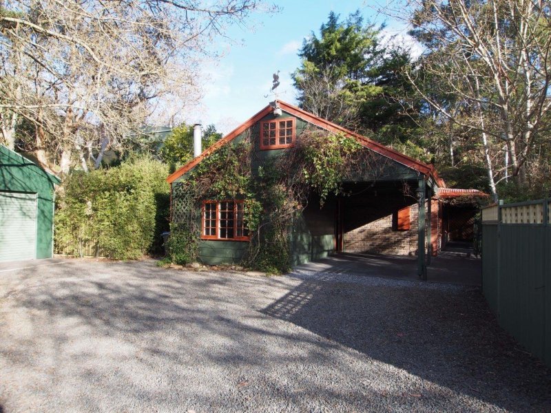 2 Gould Road, Stirling, SA 5152