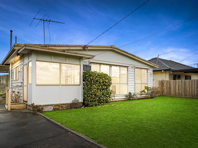 Houses for Sale in Dandenong North, VIC 3175