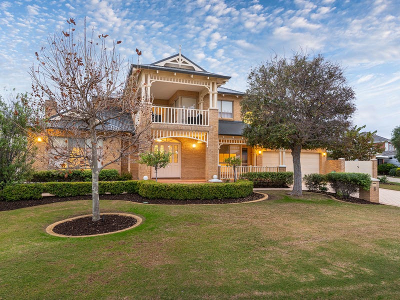 8 Acron Lane, Hillarys, WA 6025 Property Details