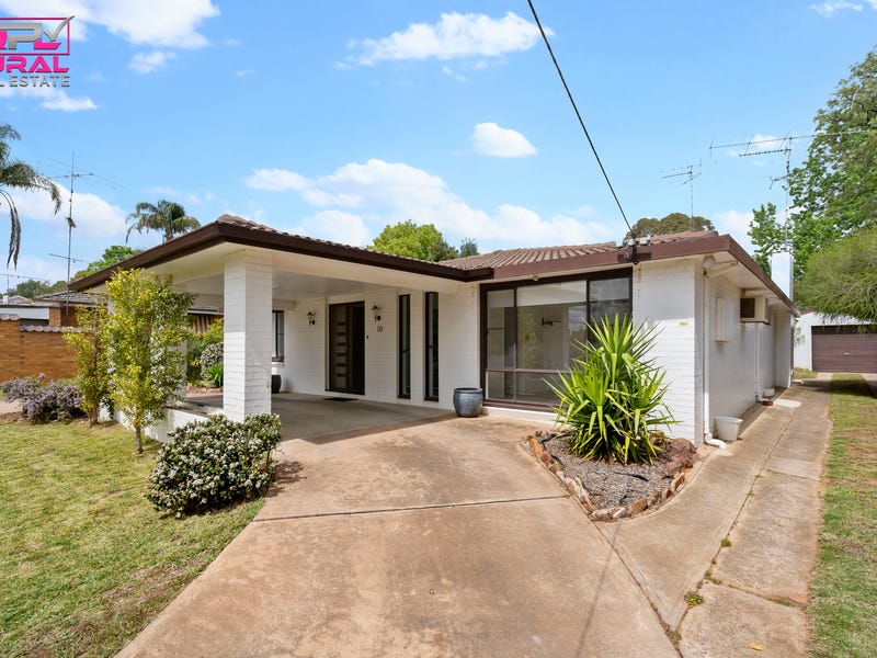 10 Gordon Street, Narrandera, NSW 2700 House for Sale
