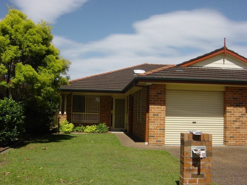 2/18 Middle Street, Cardiff South, NSW 2285