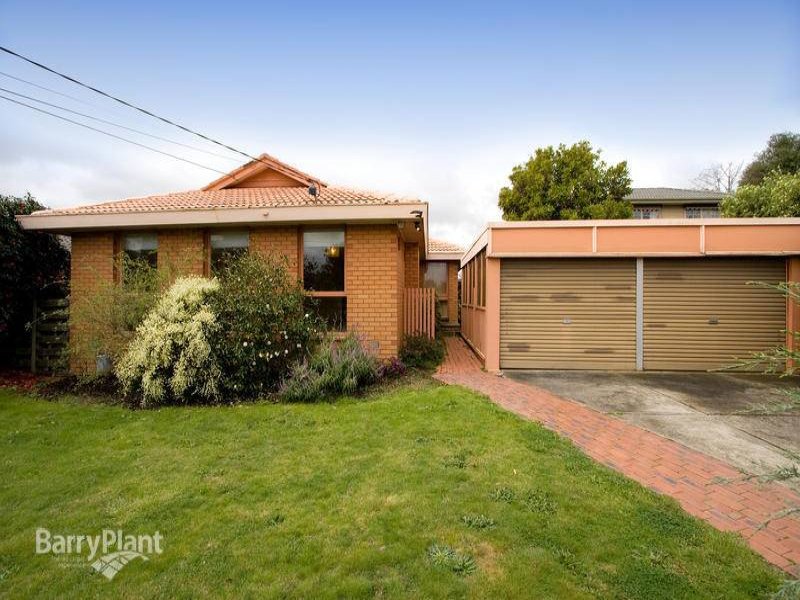 13 Dunbarton Drive, Wantirna, Vic 3152 Property Details