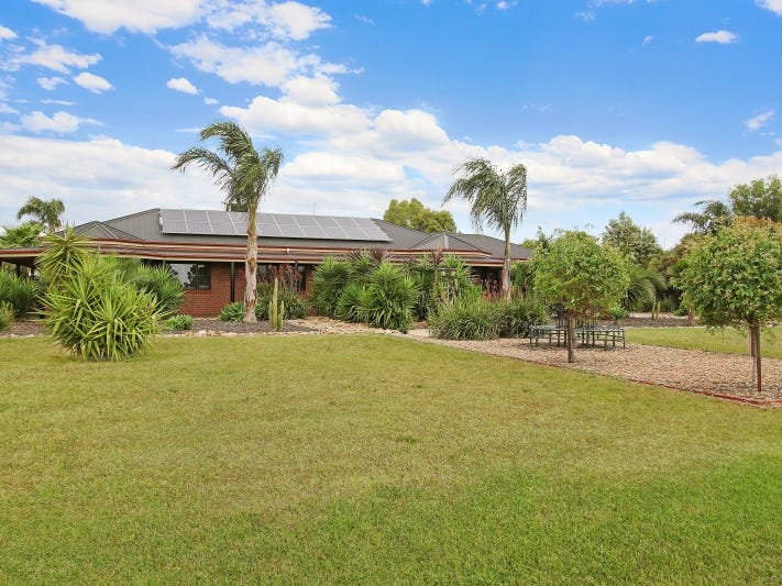 74 Cahills Road,, Yarrawonga, Vic 3730 Property Details