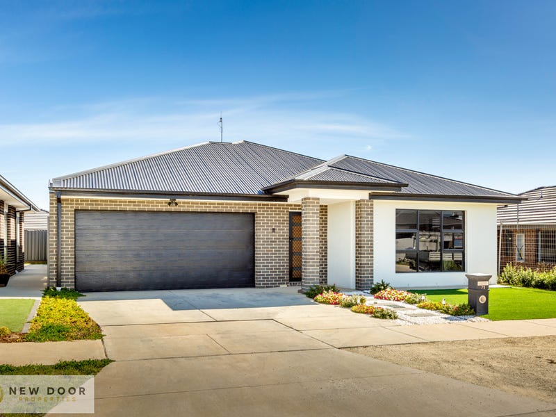 71 Lorraway Street, Holt, ACT 2615 Property Details