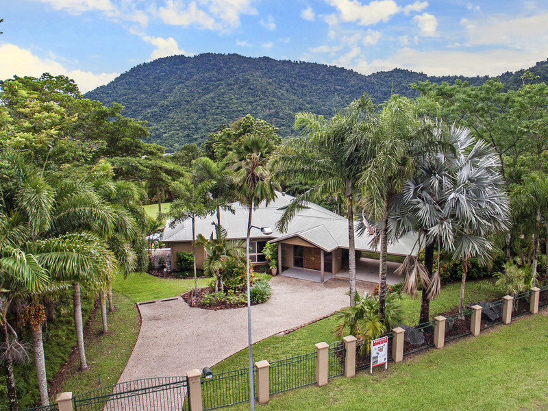 2527 Runnymede Avenue, Redlynch, Qld 4870 Property Details