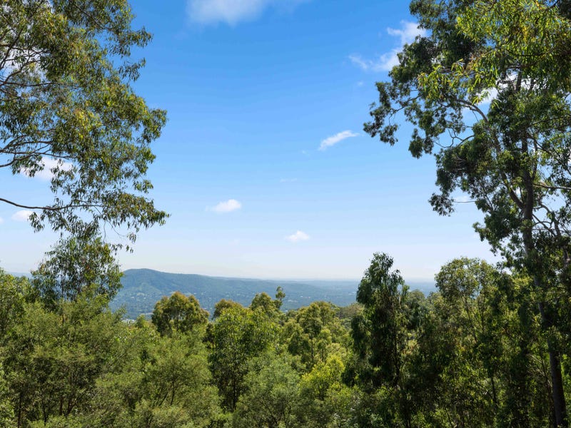 1386 Mount Nebo Road, Jollys Lookout, QLD 4520