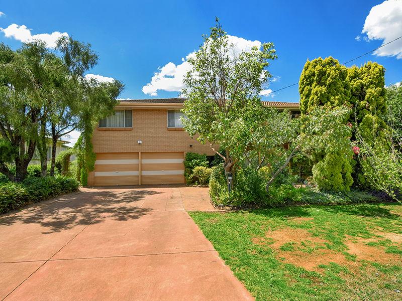 17 Devine Street, Harristown, Qld 4350 Property Details