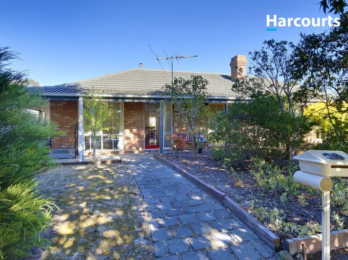 29 Deanswood Drive, Somerville, Vic 3912 Property Details