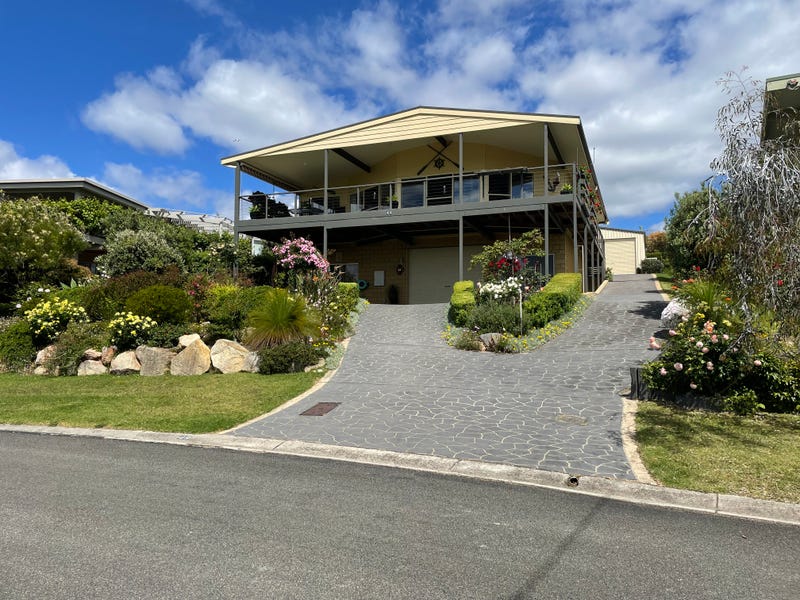 49 Vista Drive, Mallacoota, VIC 3892