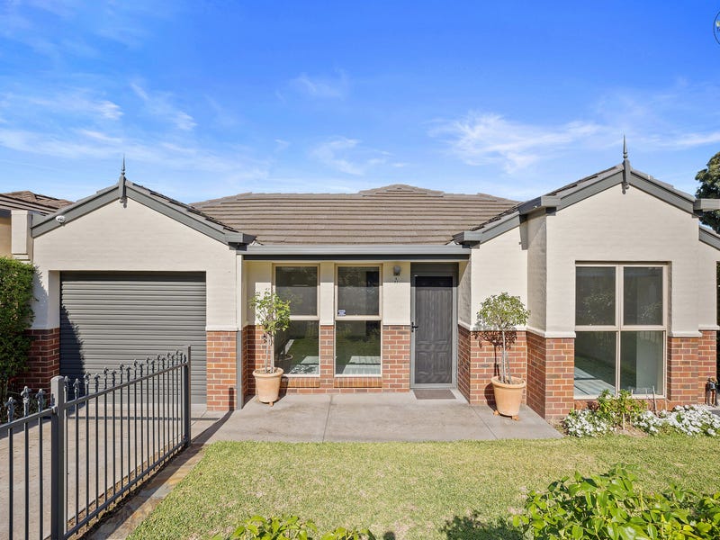 4/97 Lowndes Street, Kennington, VIC 3550 - realestate.com.au