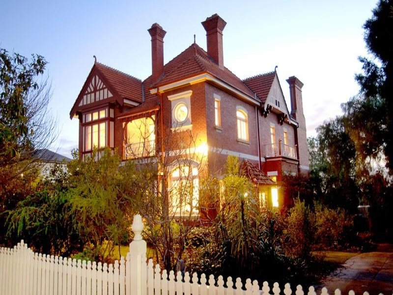 21 Barry Street, Kew, VIC 3101