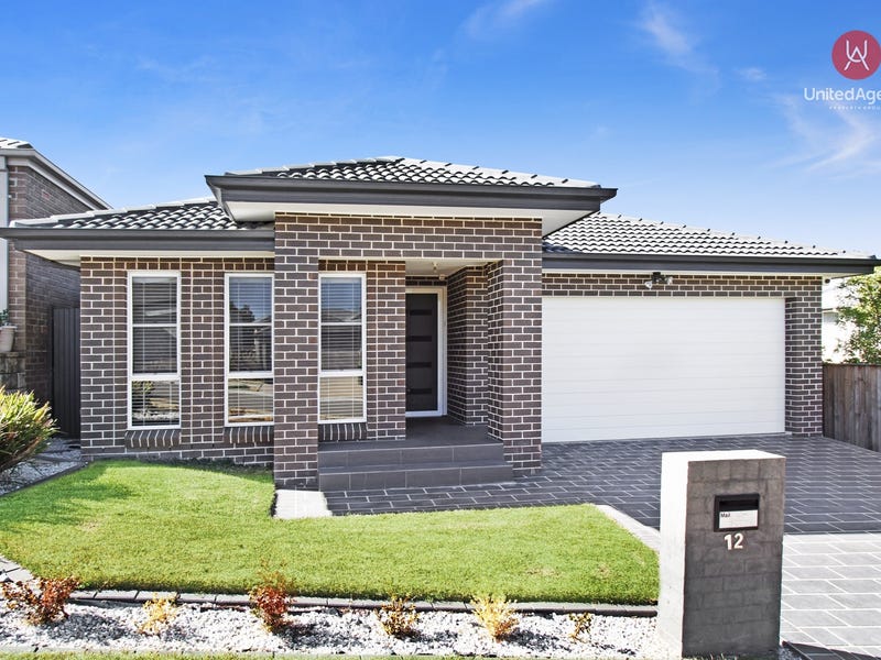12 Echo Avenue, Middleton Grange, NSW 2171