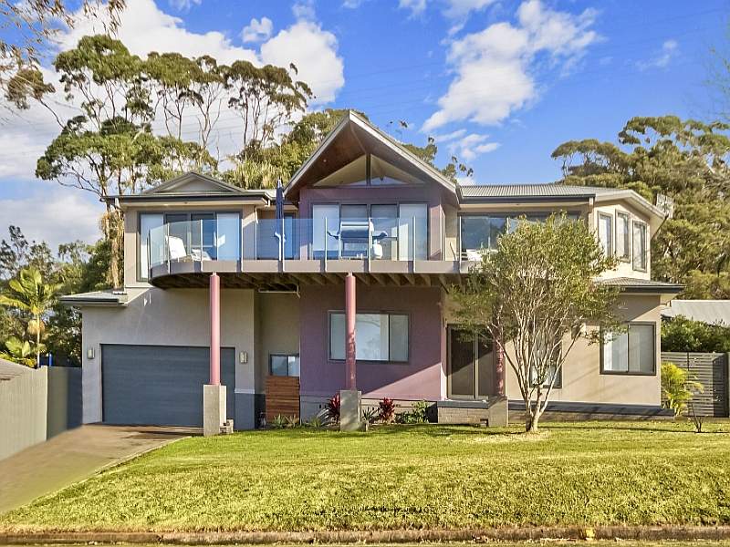 176 Ocean View Drive, Wamberal, NSW 2260 Property Details